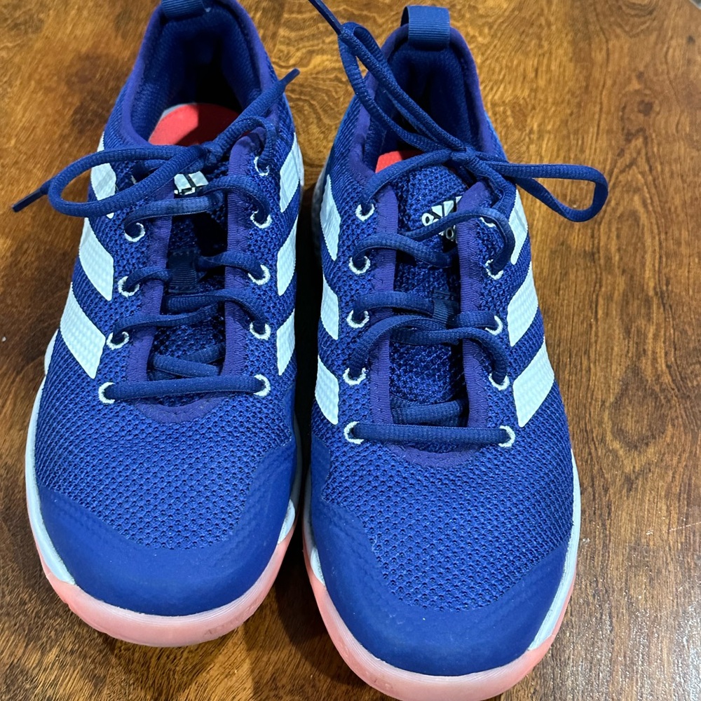Adidas tennis/pickleball court shoes